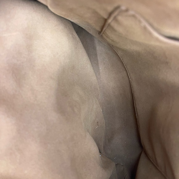 Seven Days Vegan Black Leather Shoulder Bag with Gold Chain - Picture 9 of 14